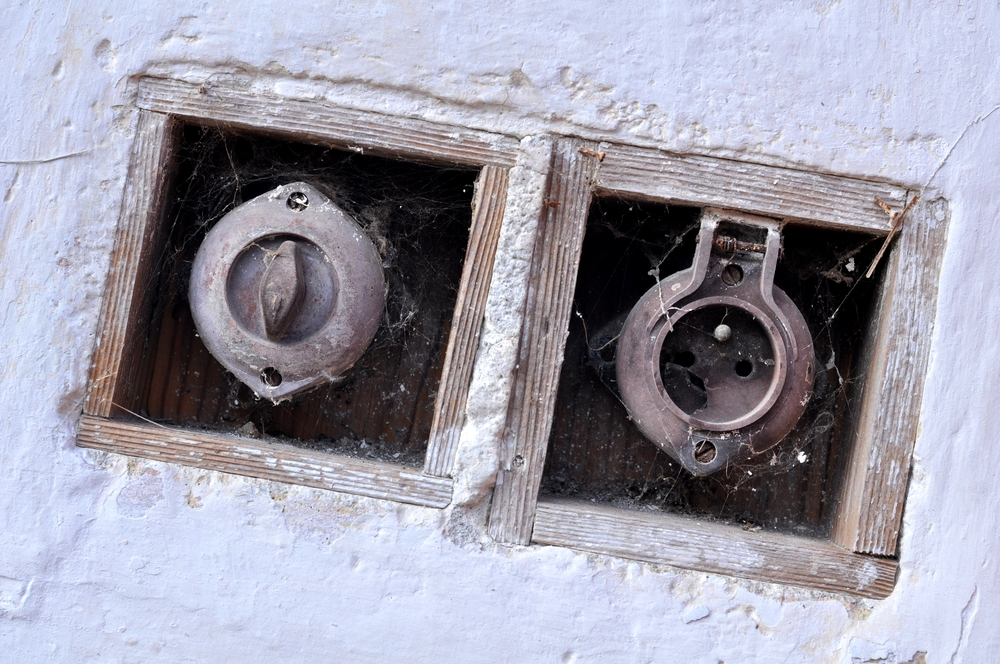 Dangerous wiring in older UK homes